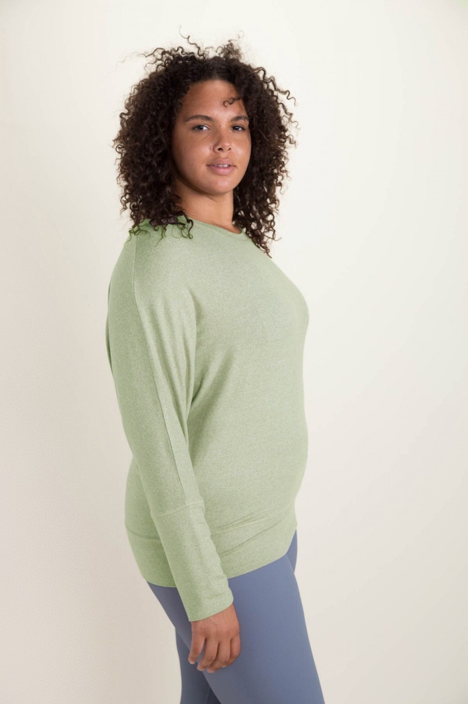 DOLMAN-SLEEVED TOP