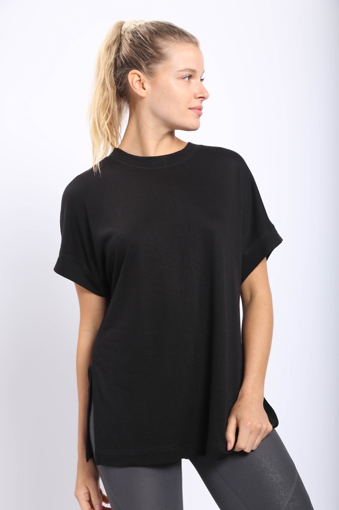 SHORT SLEEVE TOP W/ SIDE SLITS