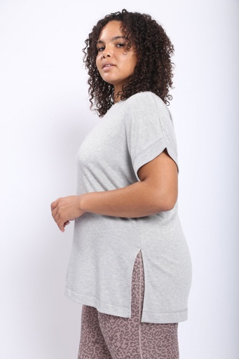 SHORT SLEEVE TOP WITH SIDE SLITS